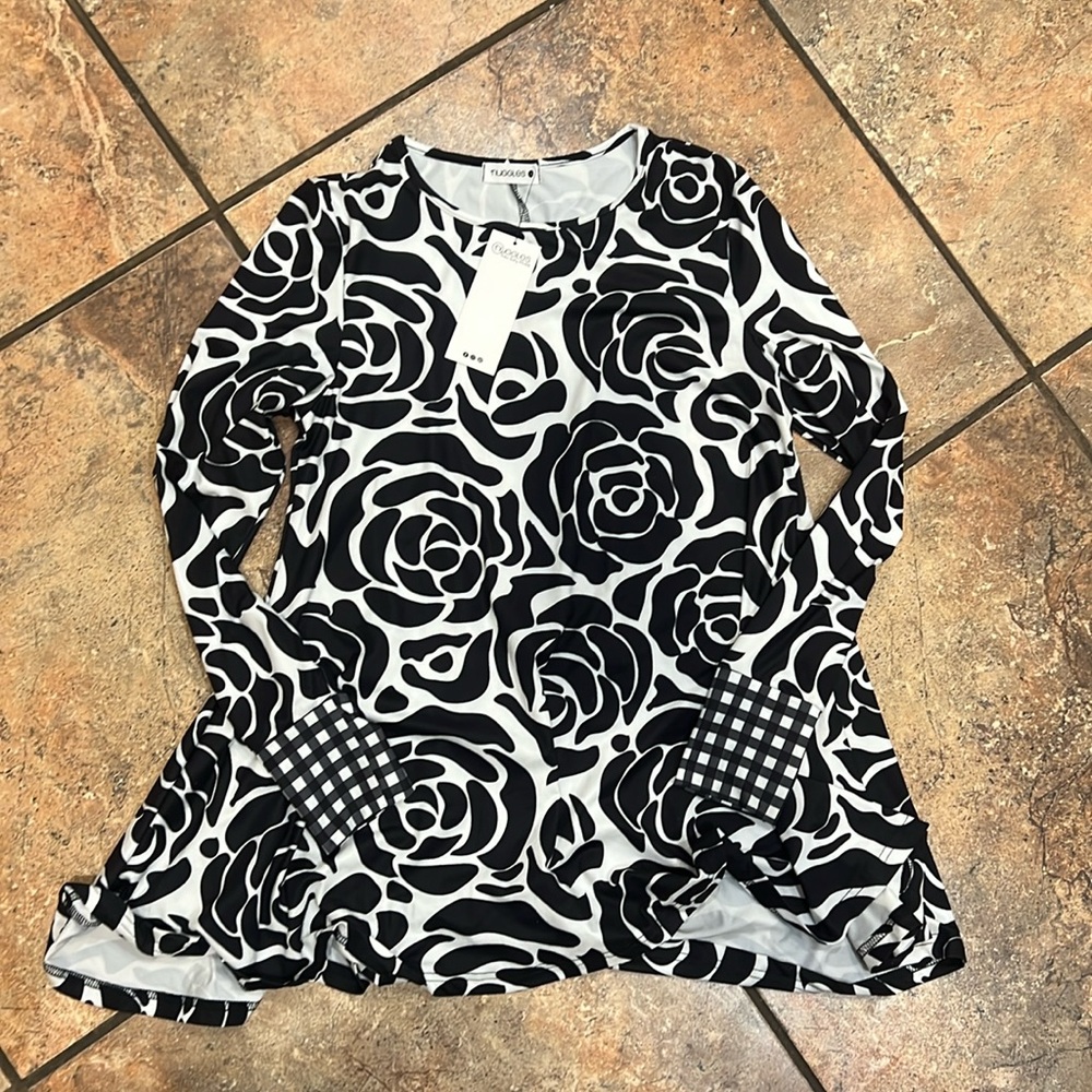 Nuggles top